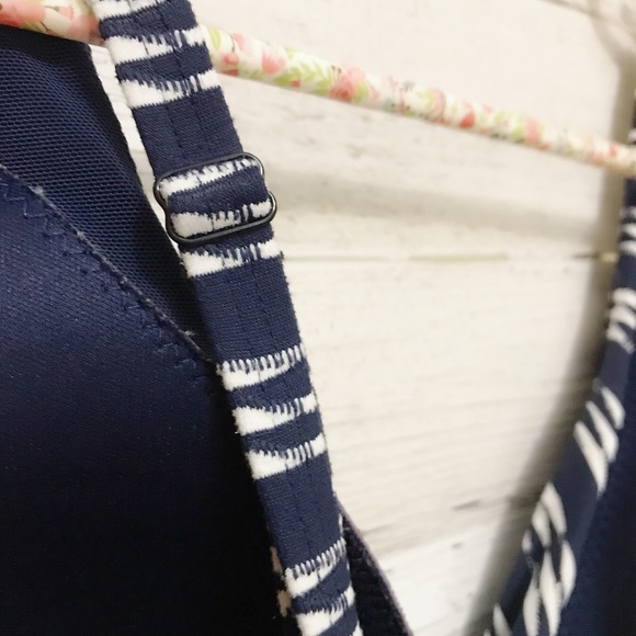 NWOT One-piece swimsuit - Picture 4 of 4